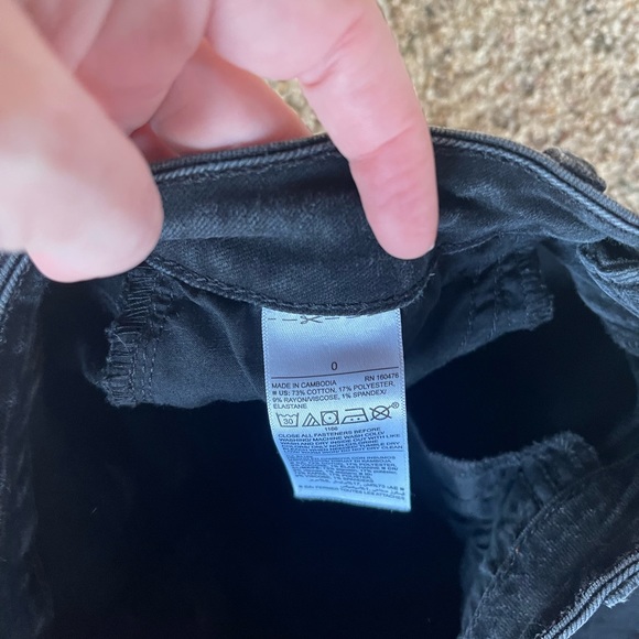 Old Navy Jeans - Picture 5 of 5